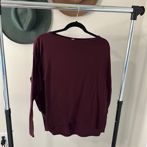 Lululemon long sleeve t-shirt